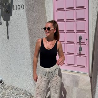 Poslední ohlédnutí za létem s našimi voděodolnými šperky 🩷… aktuálně pro vás chystáme dárkové balíčky za skvělé ceny. STAY...